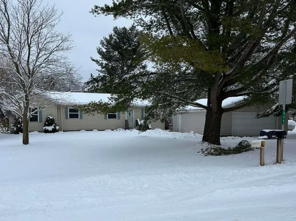 659 W Maple Rd, Farwell, MI 48622
