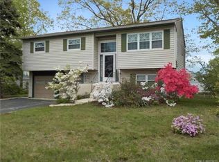 19 Layton Ave, Pine Beach, NJ 08741