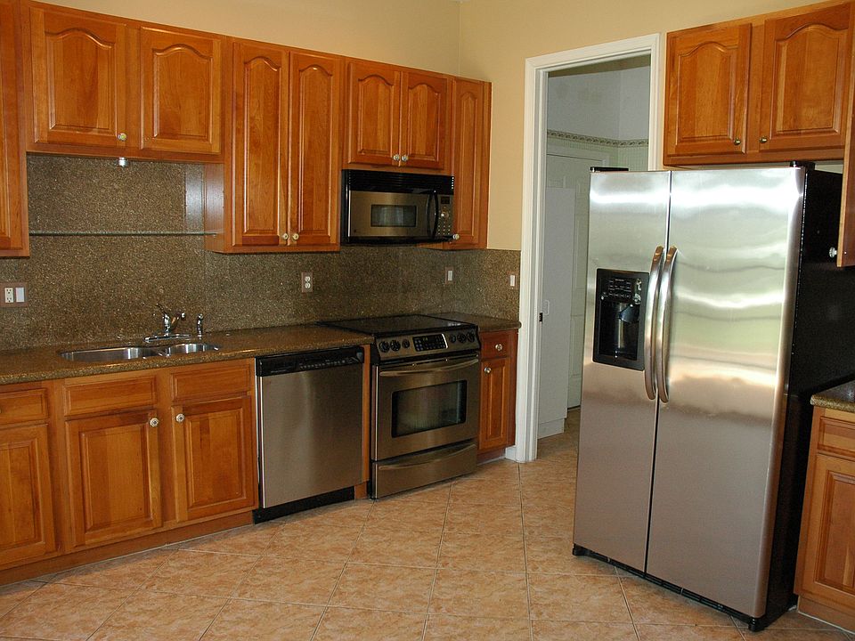 2nd image of 130 E Mangrove Bay Way