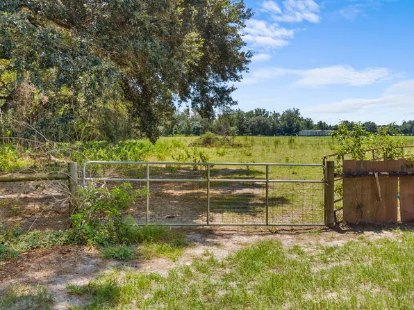 NW 65th Ave, Trenton, FL 32693