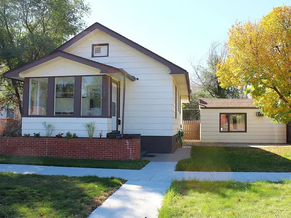 109 W Slocum St, Glendive, MT 59330