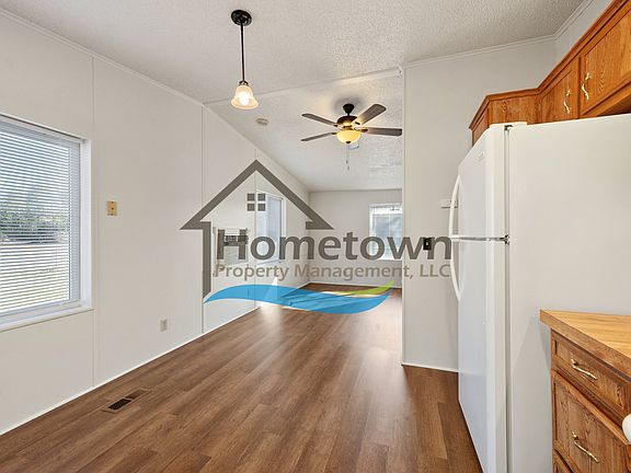 4th image of 5549 E Grove Ave