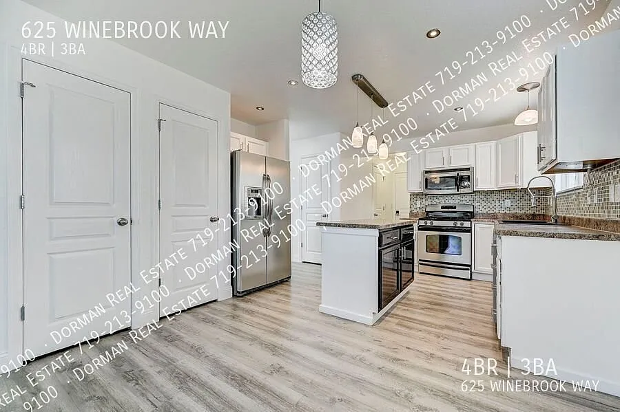 Updated 2 Story Home in Fountain — Photo 3