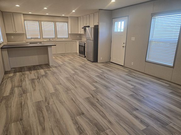 4th image of 2663 Paddock Dr #465