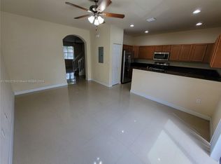 8853 W 35th Ave, Hialeah, FL 33018