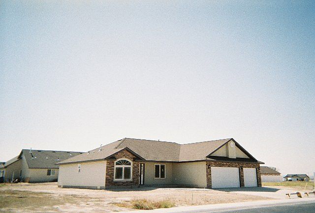 1st image of 1011 Kelley Ave