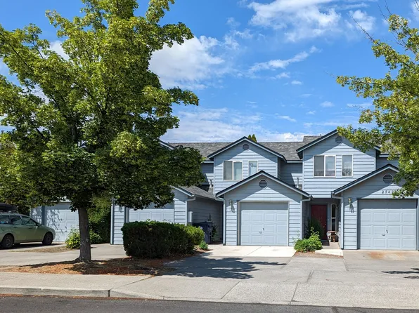 2742 NE Mesa Ct, Bend, OR 97701