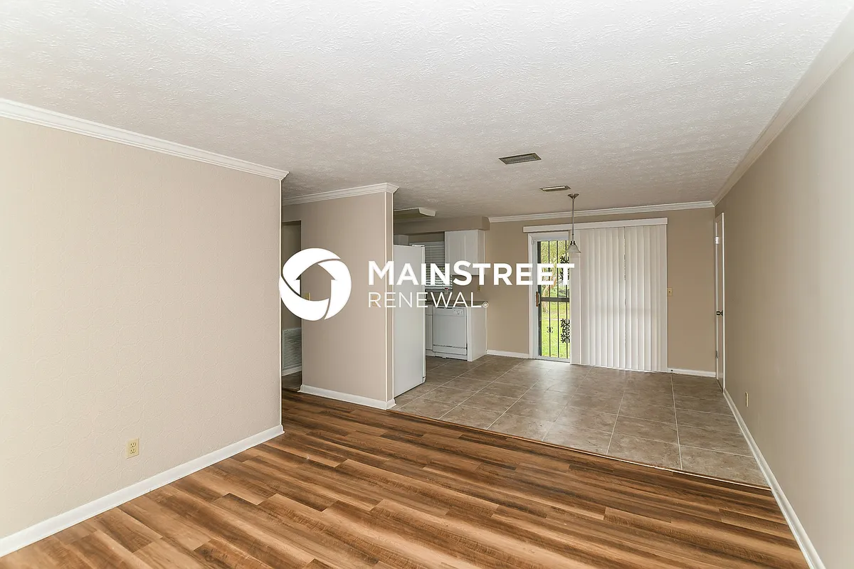 Living Room - 11123 Key Madeira Dr