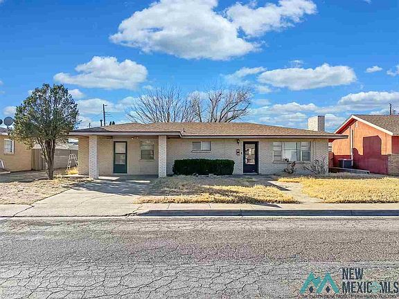 2nd image of 2011 N Acoma Dr