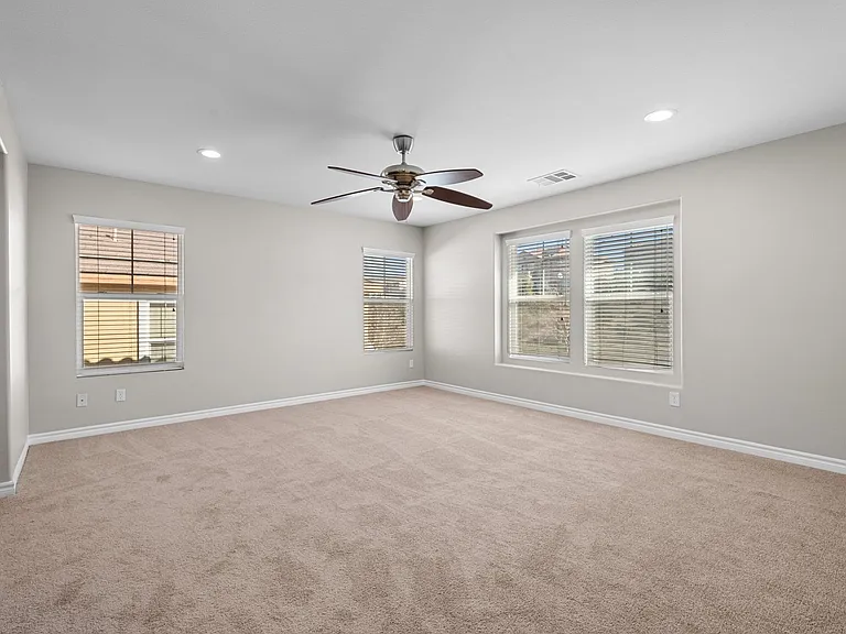 37200 Pergola Ter — Photo 20