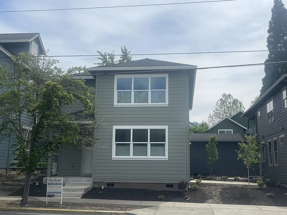 322 Talent Ave #A