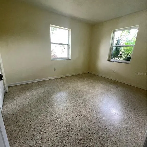 1324 Whitewood Dr — Photo 12
