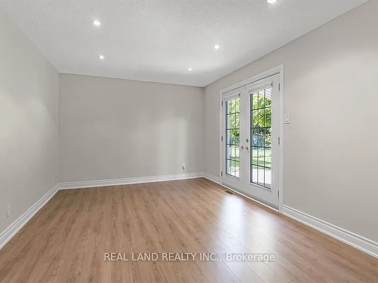 360 Chantenay Dr #BACK — Photo 7