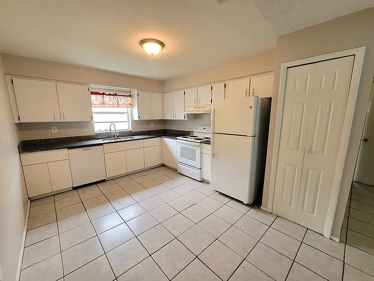 12639 Skipper Ln — Photo 4