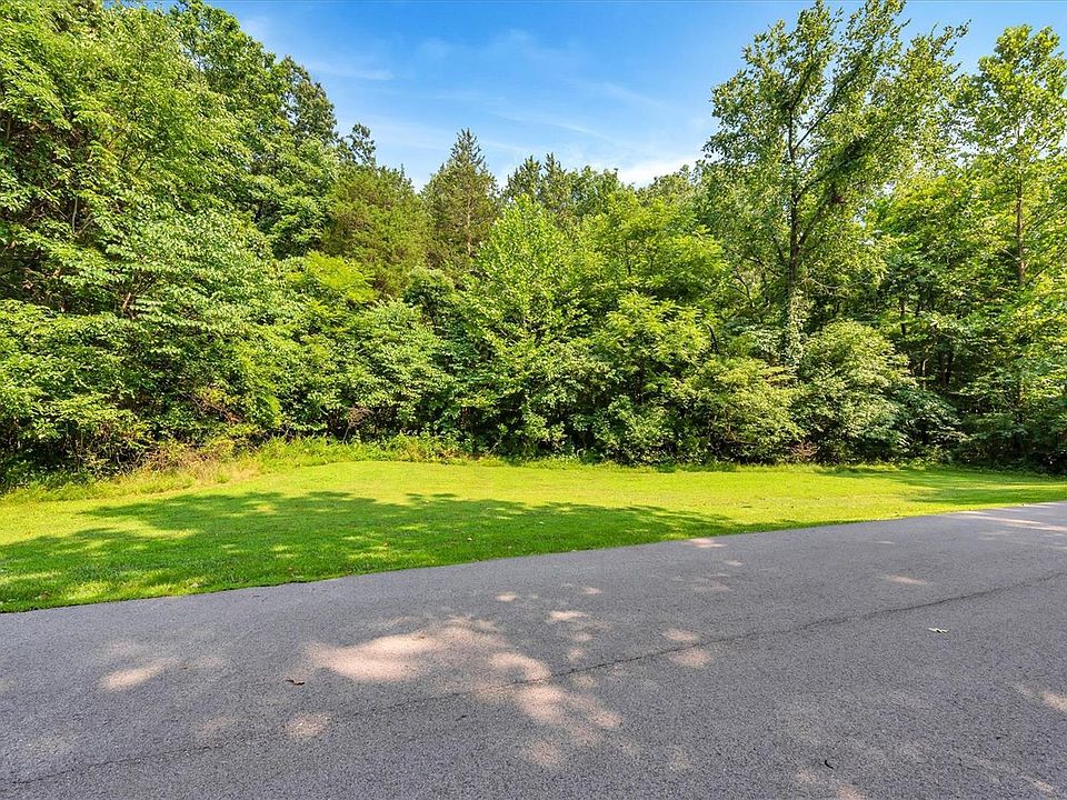 1st image of 19264 Saint Albans Forest Ln