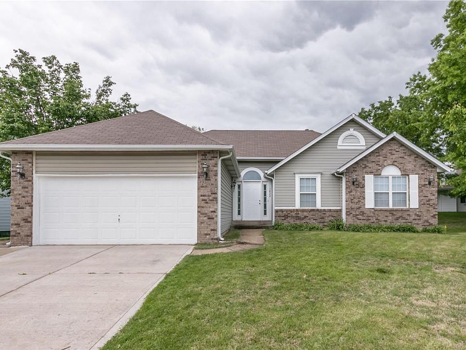 1st image of 1822 Charleston Estates Dr