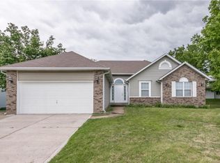 1822 Charleston Estates Dr, Florissant, MO 63031