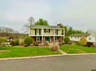 229 Osceola Dr, Bridgeville, PA 15017