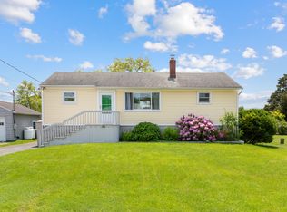 (Undisclosed Address), Riverhead, NY 11901