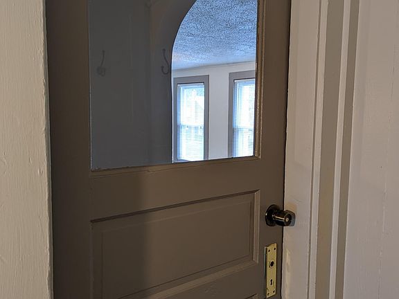 2nd image of 901 N Dean St #2