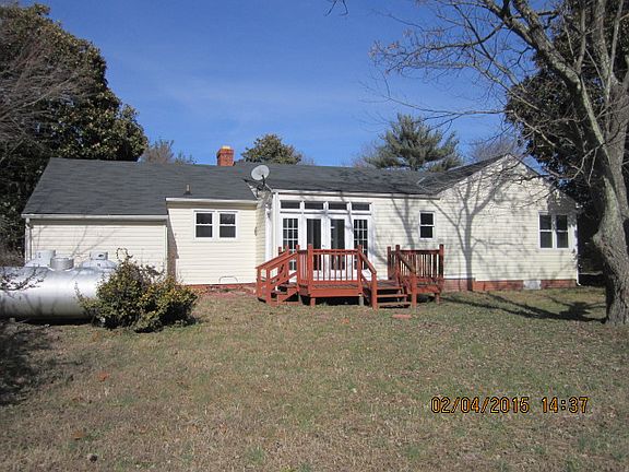 3rd image of 25613 Simmons Ave