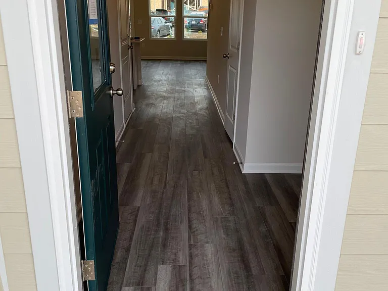 216 Joneshaven Dr — Photo 3