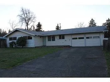 3480 Ferry St photo 1
