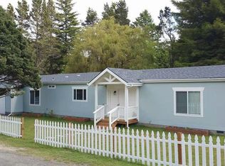 69017 Wildwood Rd, North Bend, OR 97459