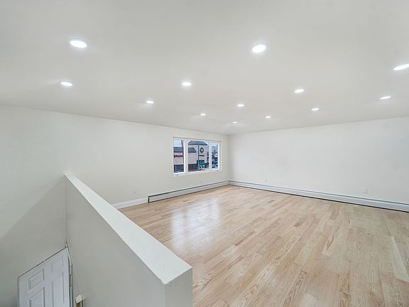 3rd image of 10987 Francis Lewis Blvd #B