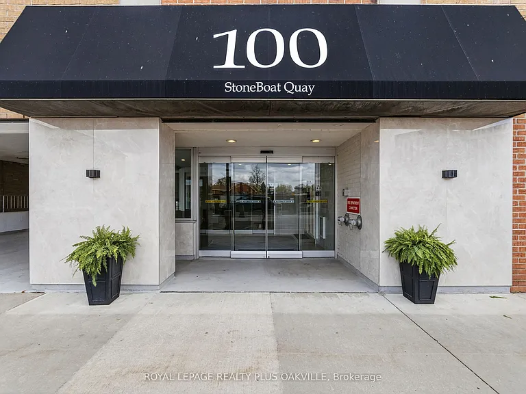 100 Bronte Rd #404 — Photo 3