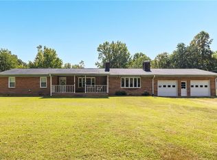 2176 Old Hollow Rd, Walkertown, NC 27051