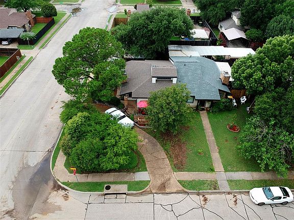 2nd image of 570 Harvest Hill St