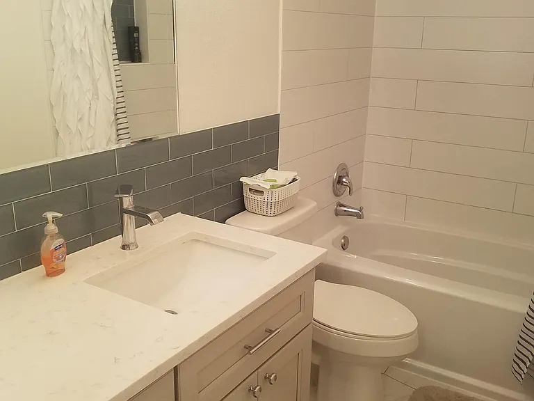 220 SW Clark St #B304 — Photo 6