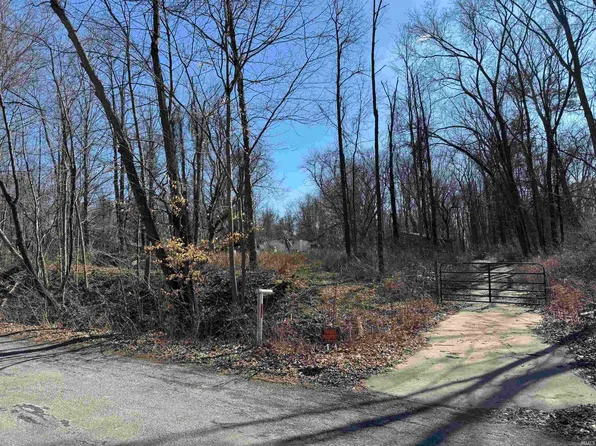 22808 Johnson Rd, South Bend, IN 46614