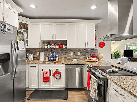 4th image of 2117 MARY SUE STREET