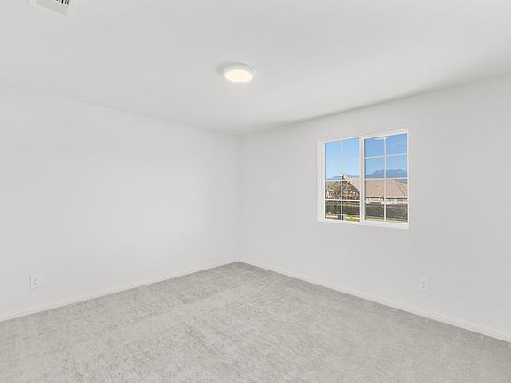 5th image of 1758 Ace St