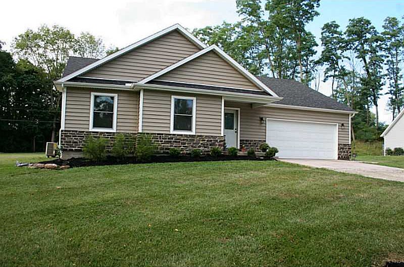 1st image of 825 Roger Dr