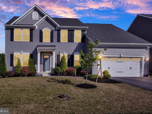 125 Grayhawk Way S, Mechanicsburg, PA 17050