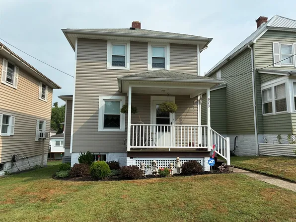 973 9th St, West Pittsburg, PA 16160