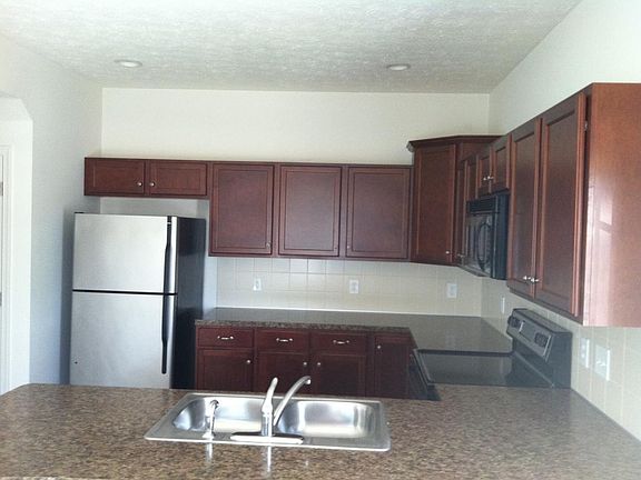 5th image of 239B Portico St