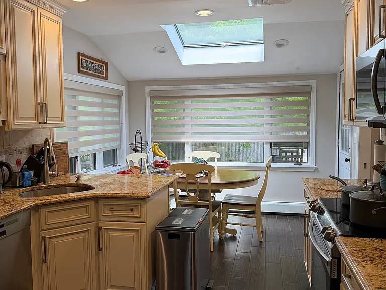 Birchwood Park Dr — Photo 4