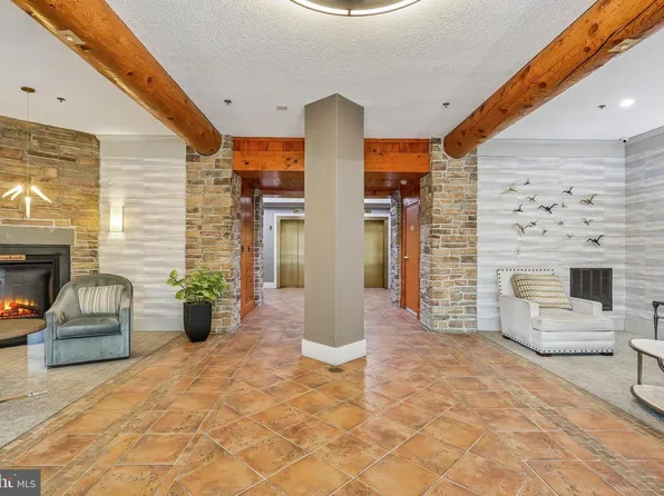 2901 S Leisure World Blvd Unit 225, Silver Spring, MD 20906