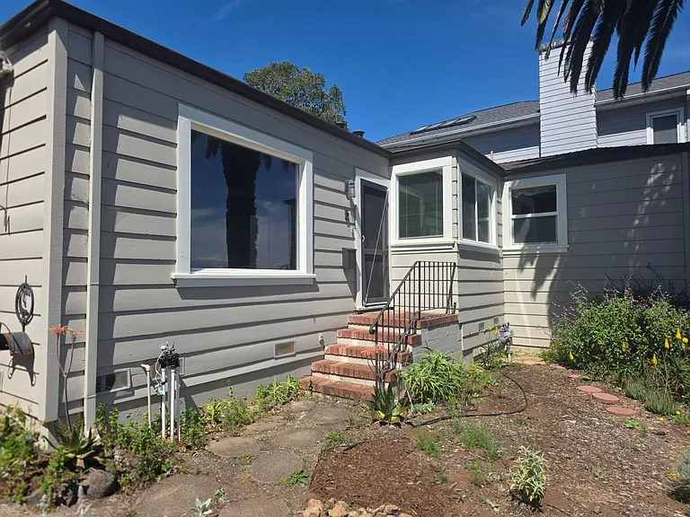 5 Nob Hill Ter — Photo 2