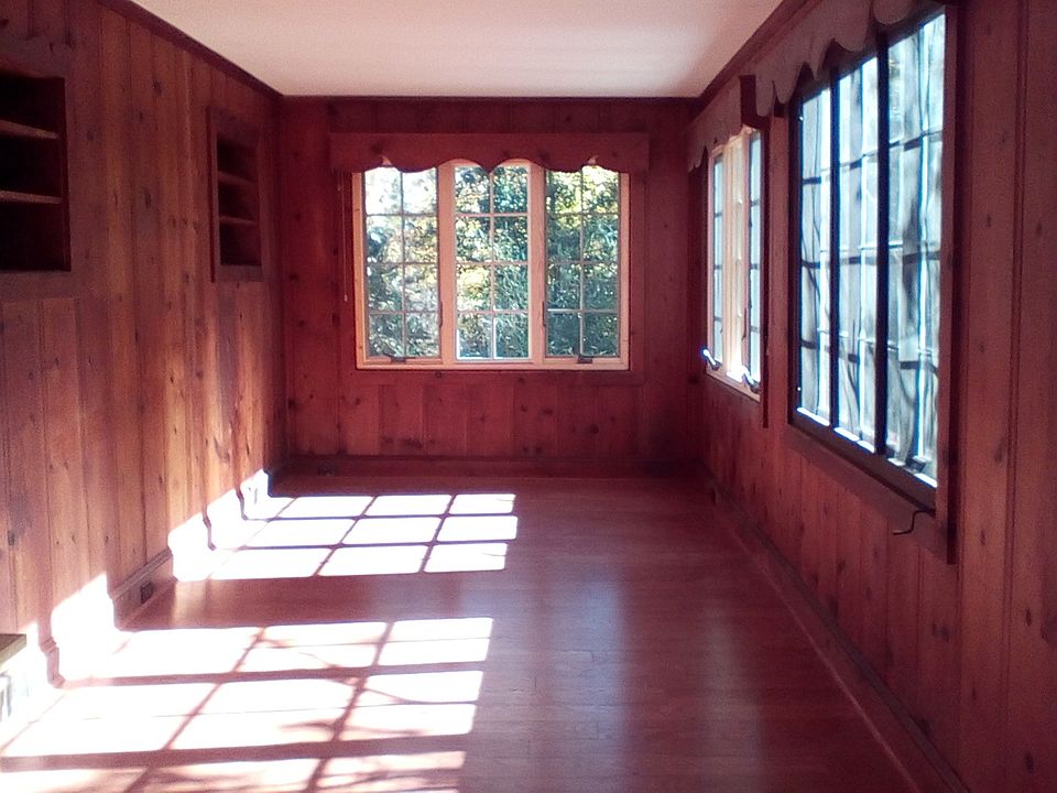 Dining/Sun Room
