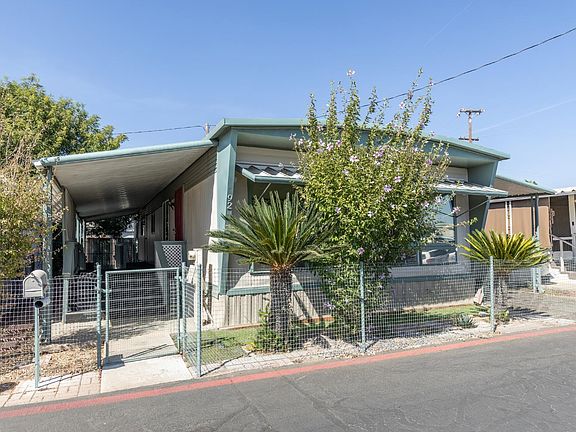 3rd image of 1272 Villa Ave Space 92