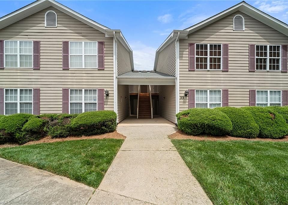 1st image of 33 Meadowood Glen Way APT A