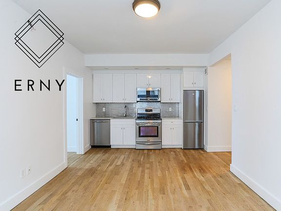 3rd image of 21-78 19th St #2B