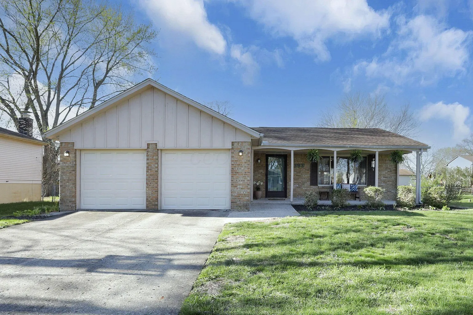 393 Seven Pines Dr photo 1