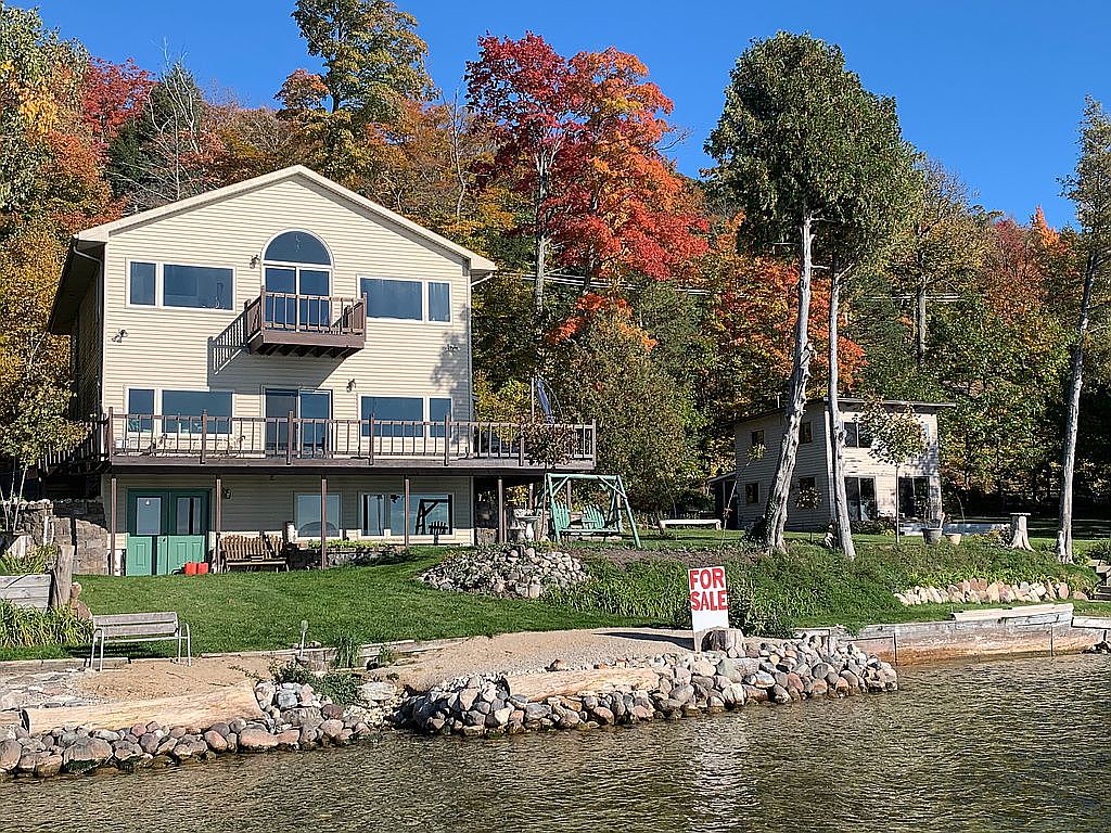 6136 Lake Leelanau Dr, Traverse City, MI 49684 Zillow