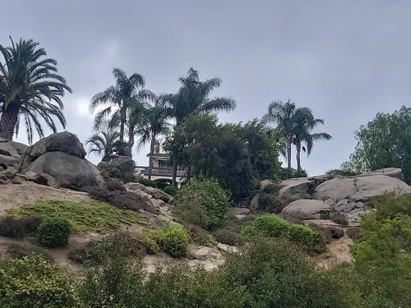 7330 Via Vista Dr, Riverside, CA 92506